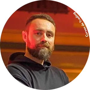 Cesar Barriga profesor del curso BlacK Sheep academy Pro